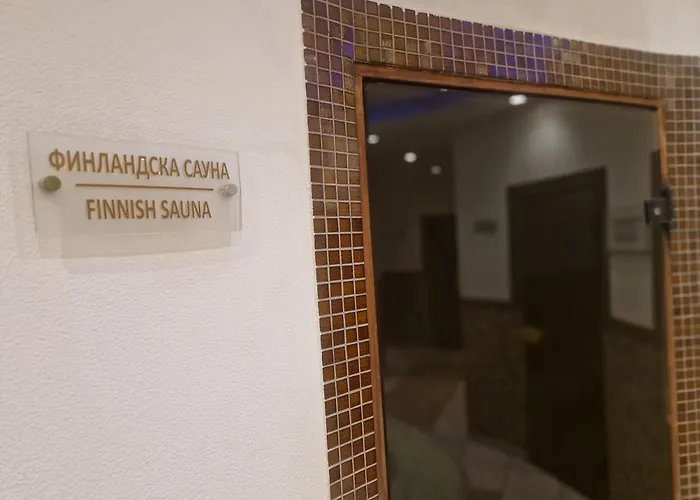 Life, Bansko, Private C-17 * Bansko