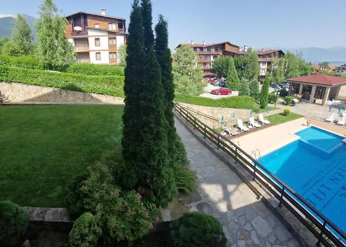 Life, Bansko, Private C-17 Apartment Bansko