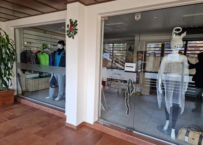 Life, Bansko, Private C-17 *